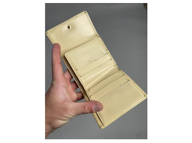 Cartera de cuero Ecru Louis Vuitton Twist Crudo - vista 5
