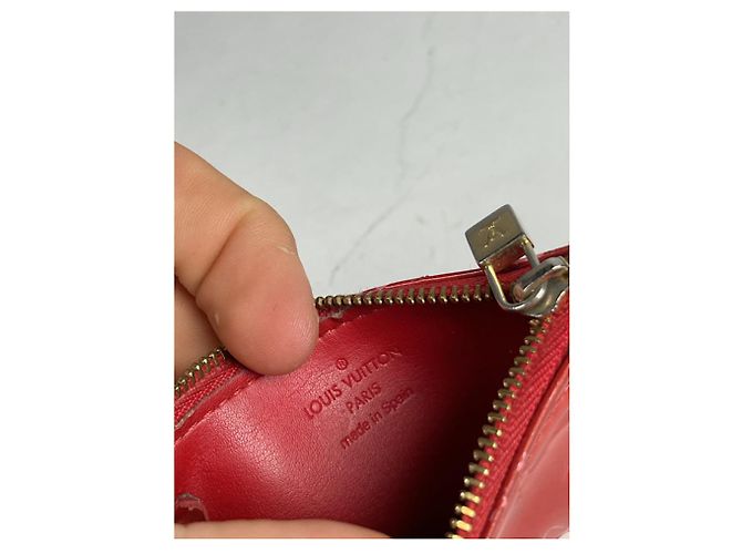 Borsa in pelle rossa Dauphine di Louis Vuitton Rosso - vista 5