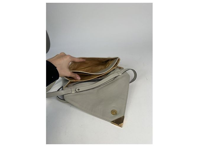 Céline Borsa in pelle argentata Maillon Chain Triomphe di Celine Argento - vista 2