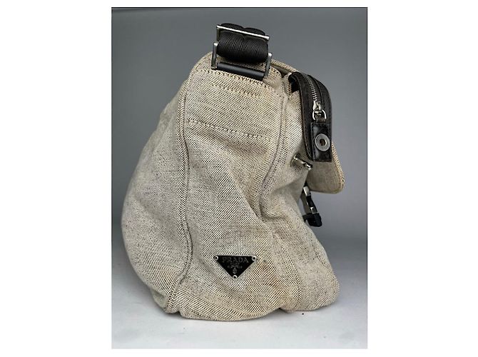 Borsa in denim argento di Prada - vista 5