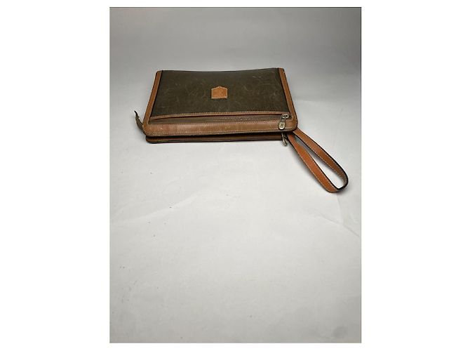 Céline Clutch in pelle marrone vintage Celine Triomphe - vista 2