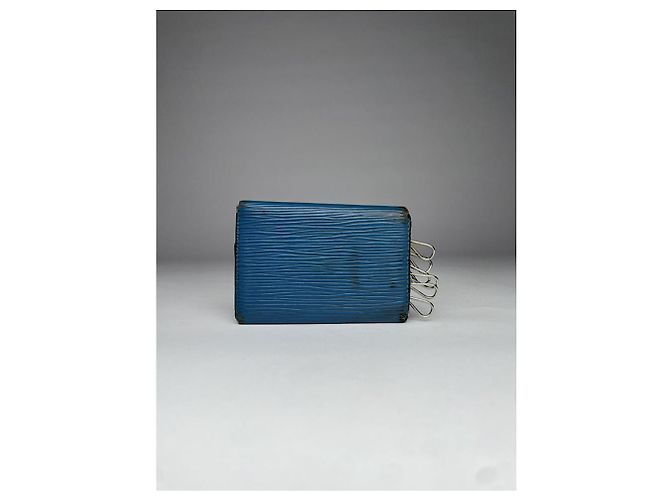 Borsa in pelle blu Lockme di Louis Vuitton - vista 2