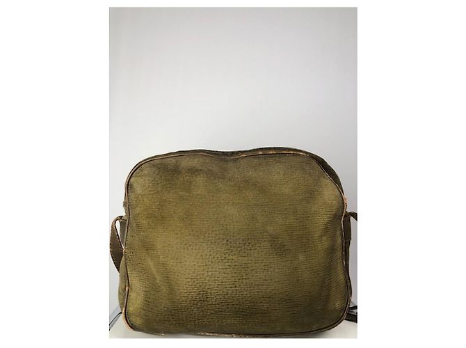 Borsa a tracolla in pelle verde Fendi Baguette - vista 2