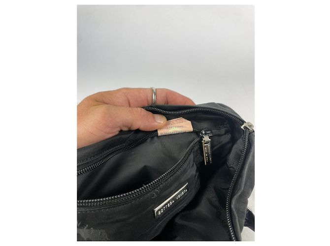 Schwarze Polyester-Handtasche von Bottega Veneta - Ansicht 2