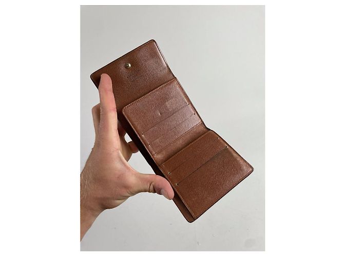 Cartera de cuero marrón Iris de Louis Vuitton Castaño - vista 4