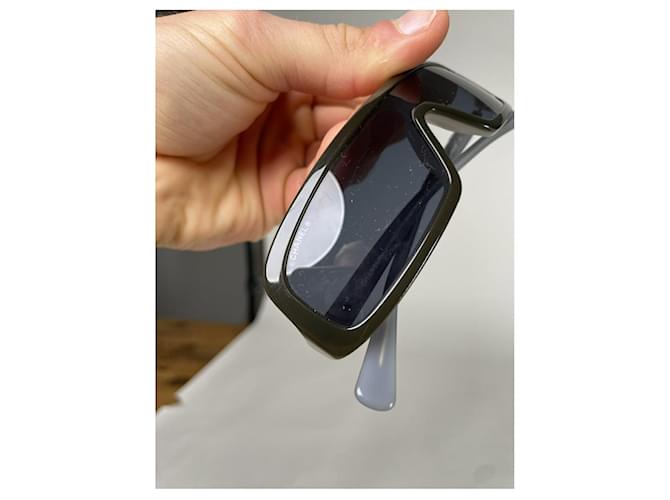 Occhiali da sole in plastica nera Chanel Nero - vista 2