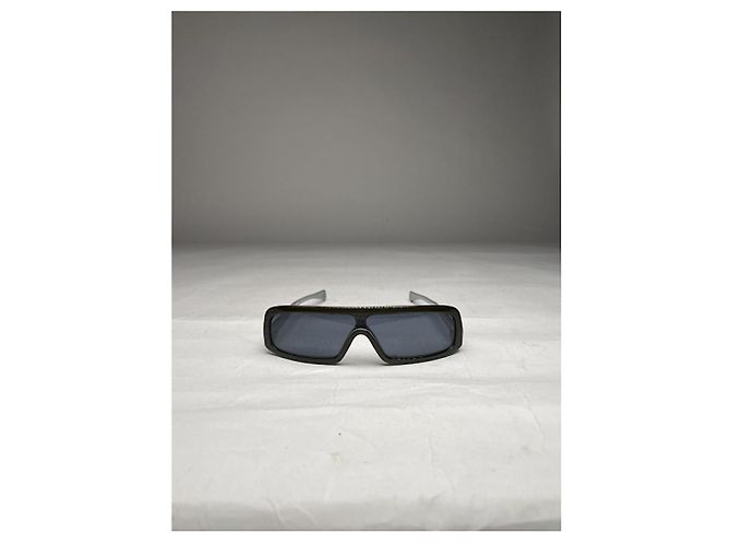 Occhiali da sole in plastica nera Chanel Nero - vista 3