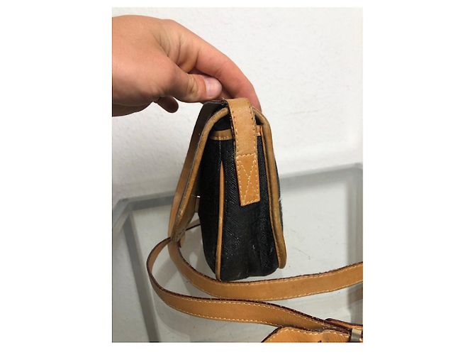 Fendi Baguette Brown Leather Handbag - view 4