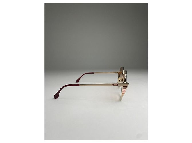 Gafas de sol de metal dorado Yves Saint Laurent - vista 3