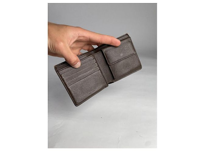 Portafoglio in pelle marrone Couverture Passeport Louis Vuitton - vista 5