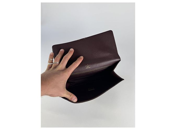 Clutch in pelle viola Louis Vuitton Sénateur Porpora - vista 5