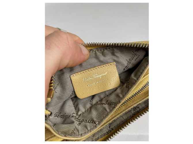 Billetera de cuero beige Salvatore Ferragamo - vista 4