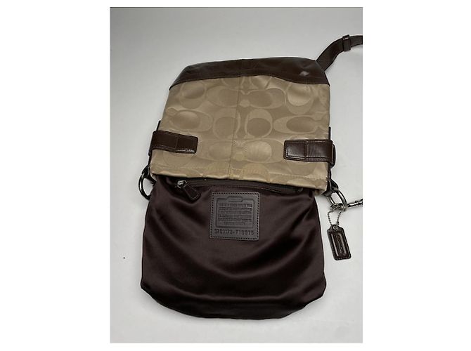 Coach Signature Sufflette Beiger Lederhandtasche - Ansicht 4