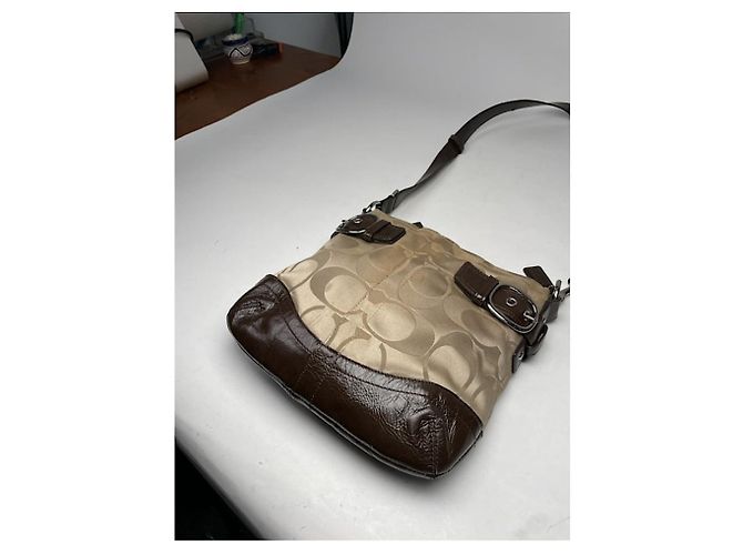 Coach Signature Sufflette Beiger Lederhandtasche - Ansicht 5