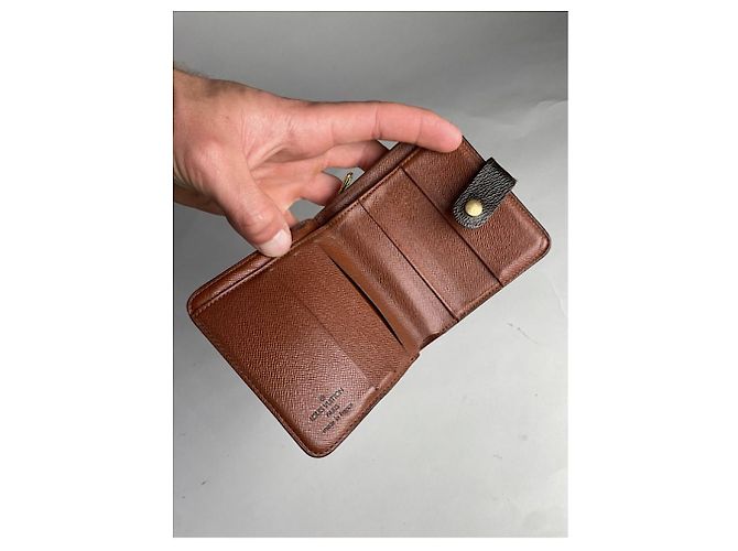 Louis Vuitton Zippy Geldbörse aus braunem Leder - Ansicht 3