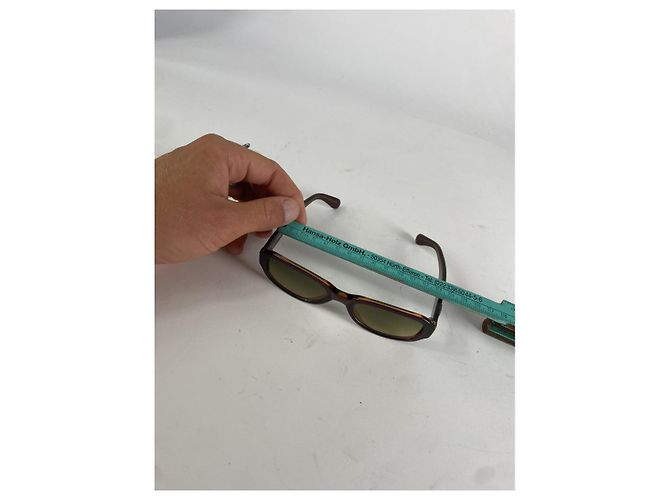 Fendi rote Kunststoffsonnenbrille - Ansicht 5