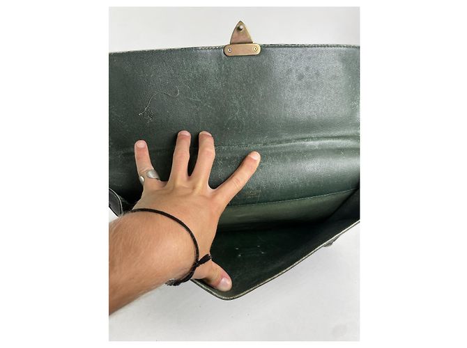 Borsa in pelle verde Louis Vuitton - vista 3
