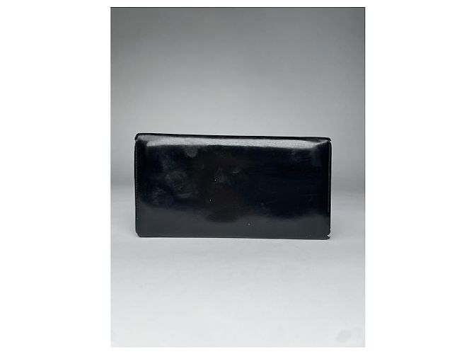 Cartera de cuero patentado negro de Burberry - vista 4