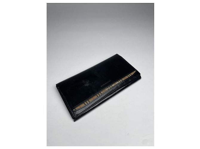 Cartera de cuero patentado negro de Burberry - vista 5