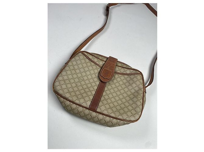 Céline Borsa a mano in pelle beige Maillon Chain di Celine Triomphe - vista 3