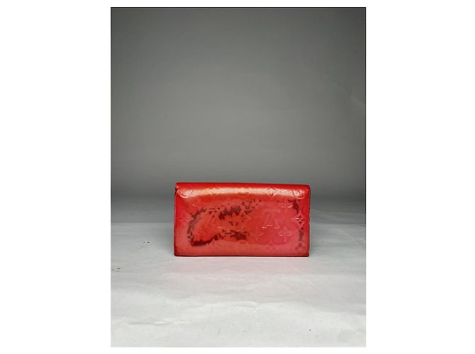 Cartera de cuero rojo Louis Vuitton Virtuose Roja - vista 2