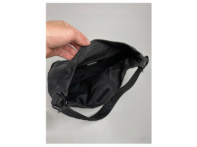 Prada Cleo schwarze Polyester-Handtasche - Ansicht 2