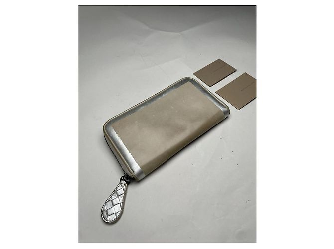 Billetera de cuero plateada Bottega Veneta Plata - vista 2
