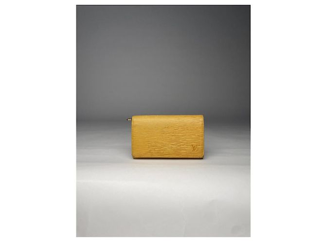 Portafoglio in pelle gialla Louis Vuitton Twist Giallo - vista 2