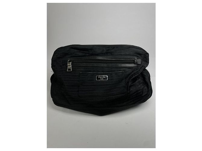 Prada Re-Edition 2000 schwarze Polyester-Handtasche - Ansicht 2