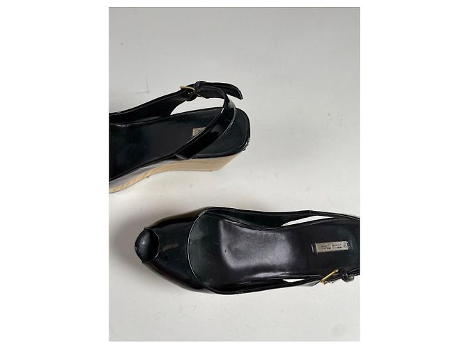Miu Miu Schwarzer Lacklederabsatz - Ansicht 2