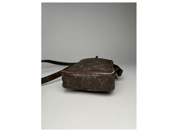 Sac à main vintage en cuir marron Louis Vuitton Dauphine - vue 3