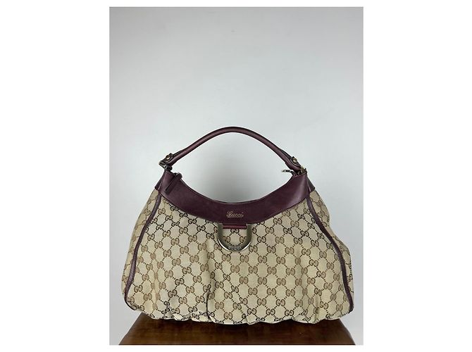 Borsa a spalla Gucci Abbey Monogramma GG in pelle viola scuro - vista 2