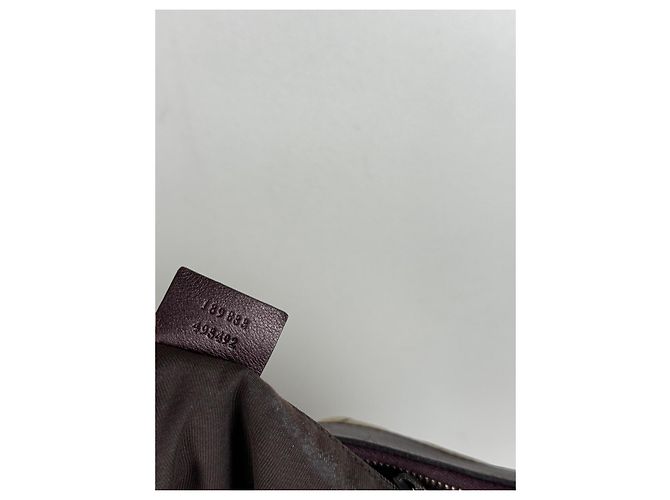 Borsa a spalla Gucci Abbey Monogramma GG in pelle viola scuro - vista 8