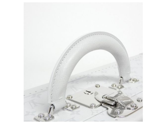 Louis Vuitton Bisten Branco - vista 3