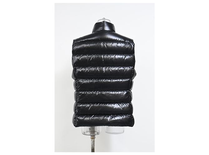 Moncler Ghany gesteppte glänzende Shell-Daunenweste aus schwarner Polyamid Schwarz - Ansicht 8