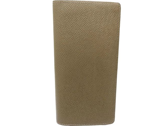 Louis Vuitton Taiga Long Wallet Khaki - view 2