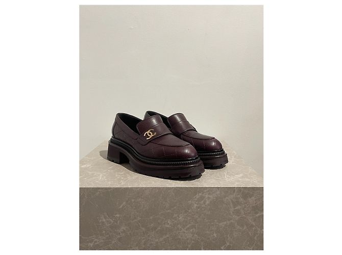 CHANEL Mules e zoccoli T.EU 37 Pelle Bordò - vista 3