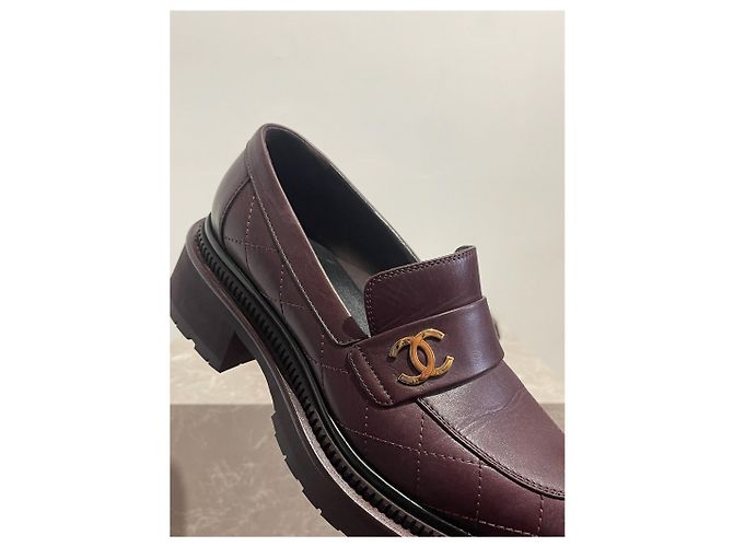 CHANEL Mules e zoccoli T.EU 37 Pelle Bordò - vista 4