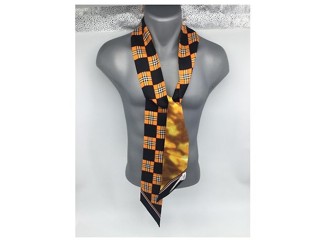 Sciarpa Burberry in seta monogramma Multicolore - vista 10