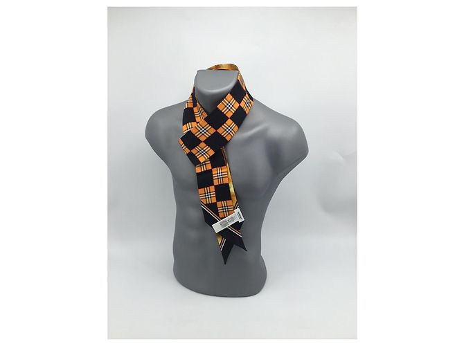 Sciarpa Burberry in seta monogramma Multicolore - vista 9