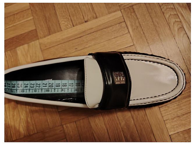 GIVENCHY SNEAKERS 4G IN PELLE DI VITELLO. Nero Bianco - vista 10