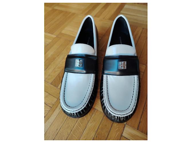GIVENCHY SNEAKERS 4G IN PELLE DI VITELLO. Nero Bianco - vista 4
