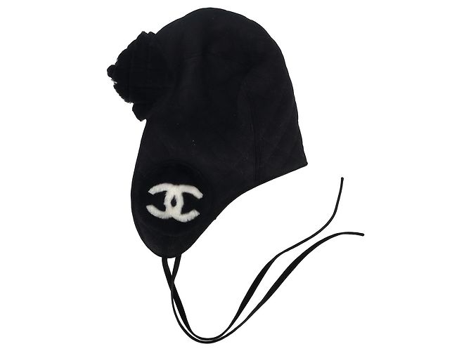 Timeless Cappello trapuntato Chanel in agnello nero shearling - vista 2