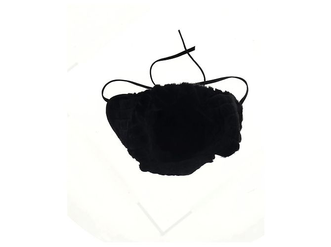 Timeless Cappello trapuntato Chanel in agnello nero shearling - vista 6