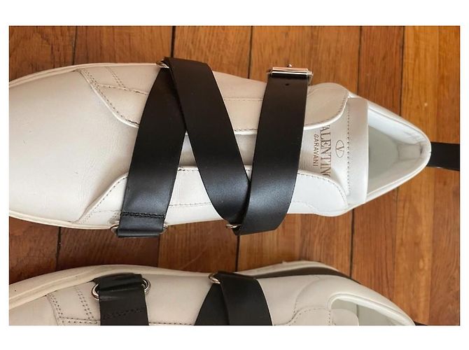 Sneaker V-Punk in pelle bianca e nera Valentino Bianco - vista 3