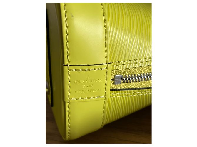 Borsa in pelle Alma Bb Louis Vuitton gialla Giallo - vista 2