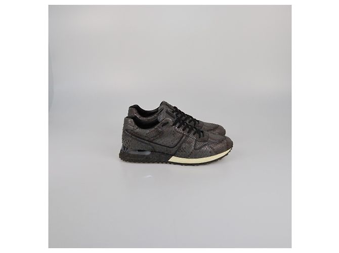 Scarpe LOUIS VUITTON T.EU 9 Pelli esotiche Grigio - vista 3