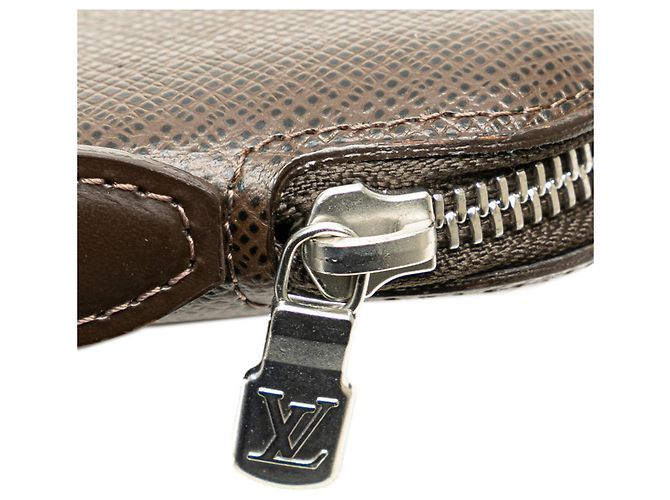 Louis Vuitton Taiga Organizer Atoll Long Wallet Brown - view 5