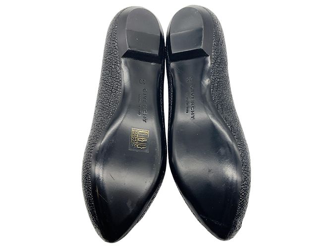 Sapatilhas de couro preto com bico cage Givenchy - vista 6