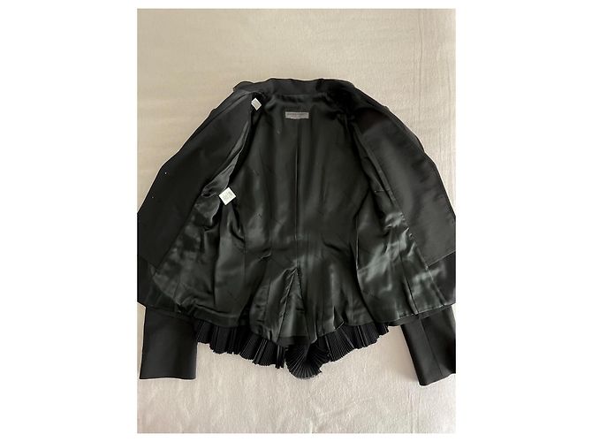 Giacca Alberta Ferretti in lana nera con basque in seta e bottoni gioiello Nero - vista 13